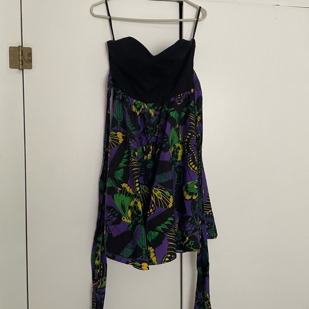Sleeveless strapless butterfly-print dress from Betsey Johnson — Women Size 6.
